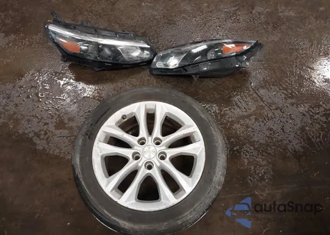 2017 Chevrolet Malibu 1Lt из США, поврежденный, VIN 1G1ZE5STXHF120533